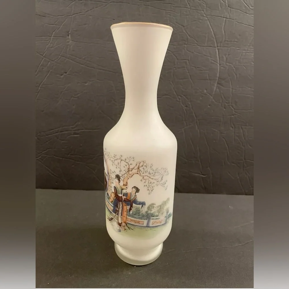 Vintage Norleans Satin Frosted Glass Vase Asian Japaneese Made in Italy